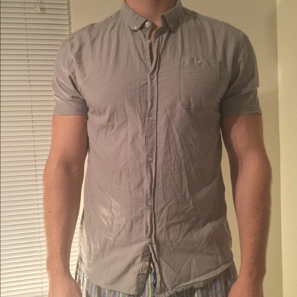 Artistry in motion short sleeve button up
